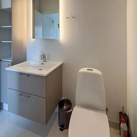 2 Bedroom Cozy In Вайен